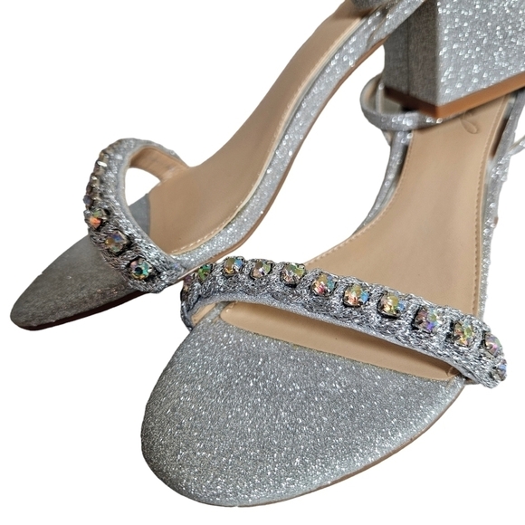 Jewel Badgley Mischka  Odonna Silver Glitter Open Toe Block Heel Sandals sz 6.5 - Picture 11 of 17